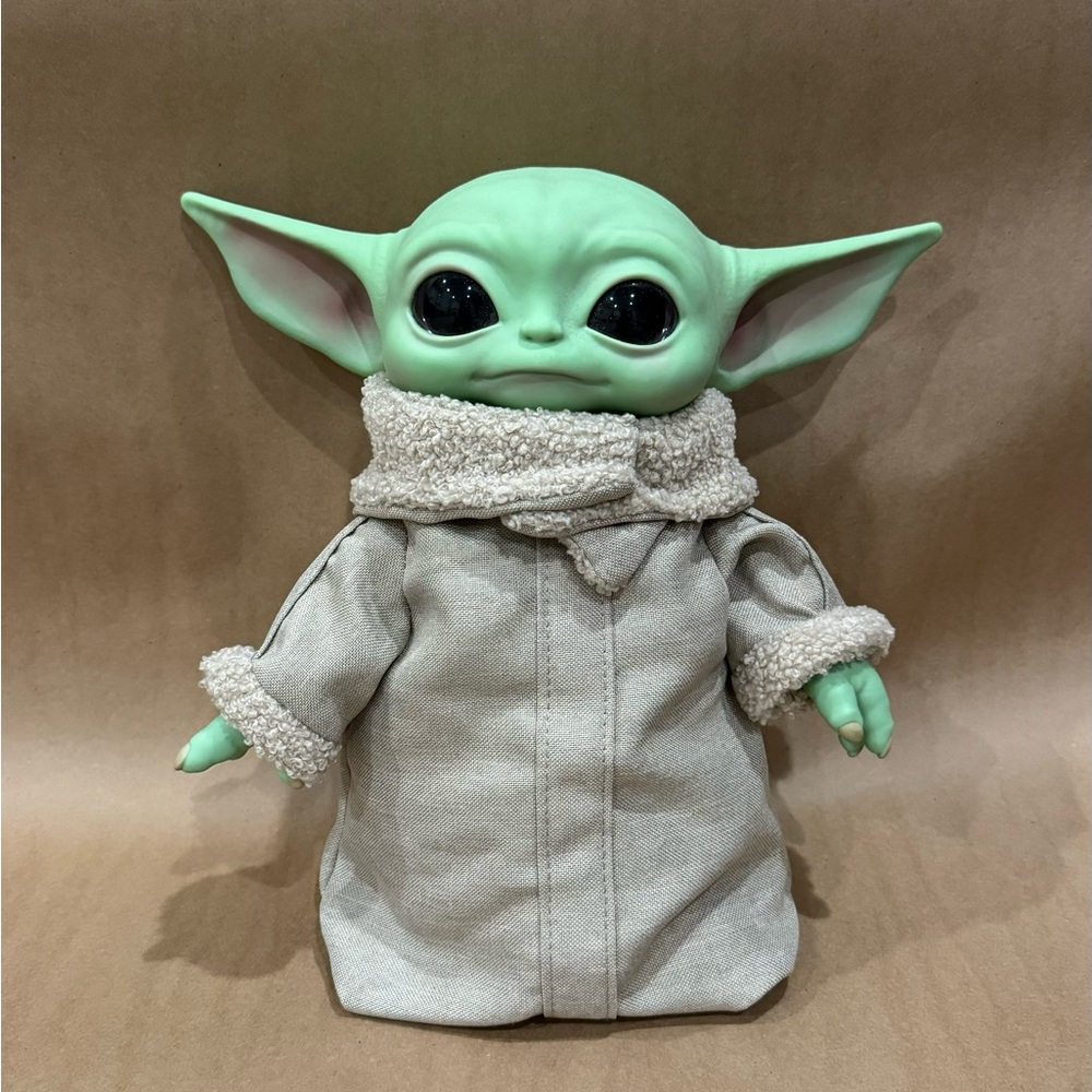 MATTEL The Mandalorian - Grogu, Baby Yoda Figure, EUC